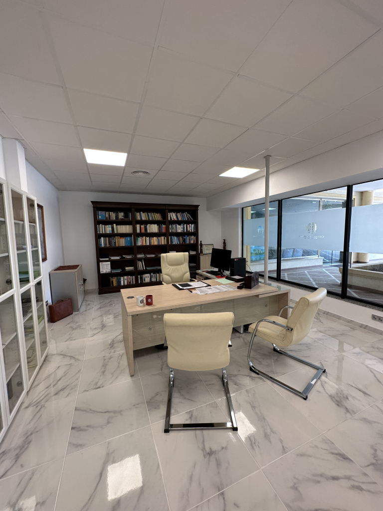 Dr. Schellhammer's office